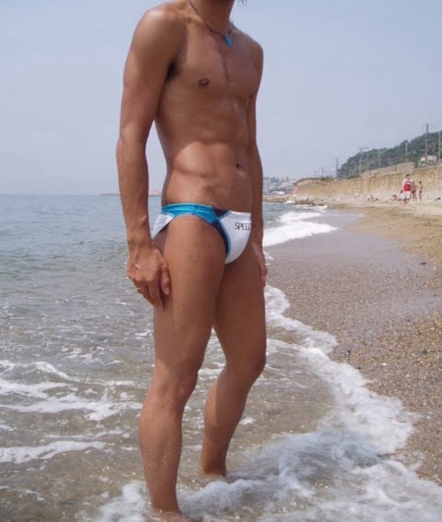 S__132161561_0-868x1024 Uni159